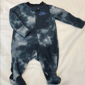 “Bundle 10/$13” Nike 3M baby boy One Piece fleece footed sleeper black blue